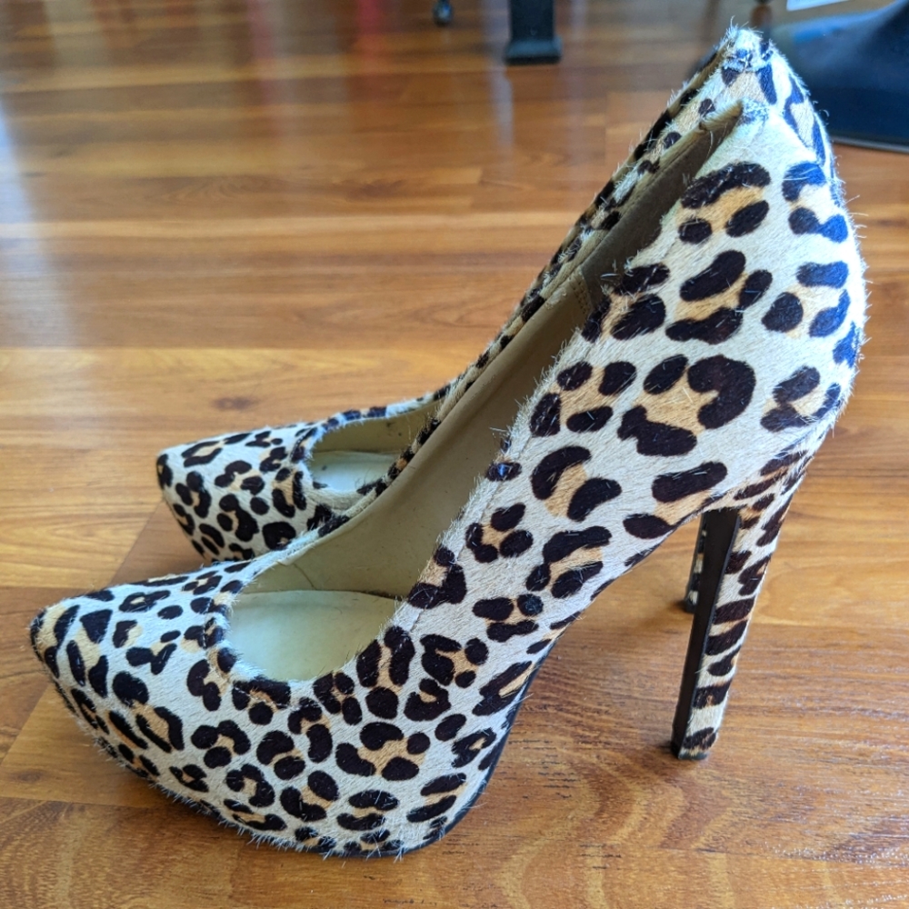 High heels shoes